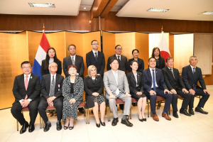 El Presidente de la DINAC, Ing. Félix Kanazawa participó del encuentro entre el Canciller Hayashi Yoshimasa y la comunidad Nikkei del Paraguay.